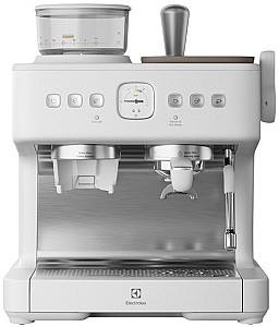 Espressor Electrolux E8EC1-8SW