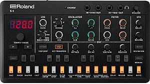 Синтезатор Roland S-1 Aira
