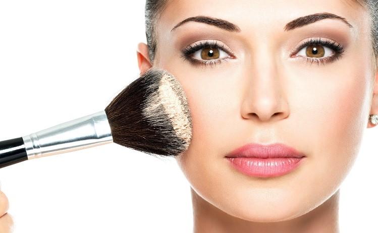 Cum sa alegem produsele cosmetice pentru îngrijirea și machiajul feței?