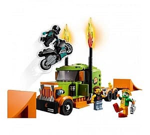 Конструктор LEGO 60294 Stunt Show Truck