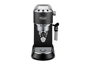 Aparat de cafea DeLonghi EC685BK