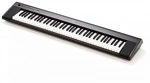 Pian digital YAMAHA NP-32 B