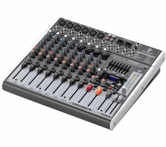 Микшер без усилителя Behringer Xenyx X1222 USB