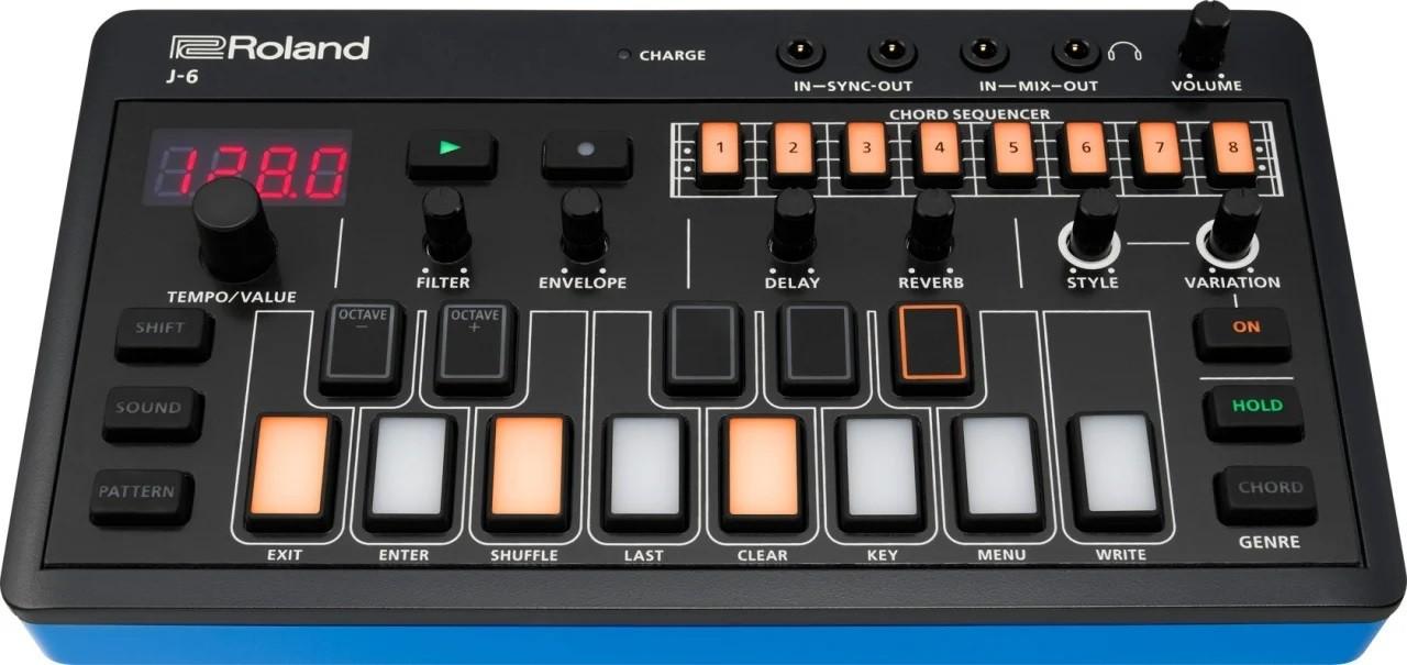 Синтезатор Roland J-6 Aira Compact Chord