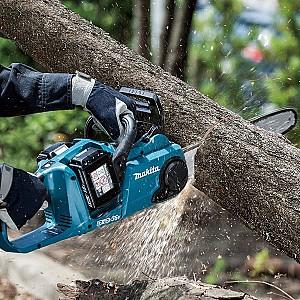 Fierastrau electric cu lant Makita DUC353Z