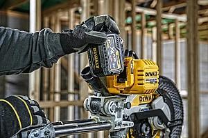 Fierastrau pentru taieri inclinate Dewalt  DCS727T2