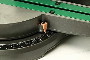 Fierastrau pentru taieri inclinate Hitachi-HiKOKI C8FSE-NS