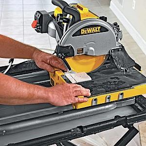 Masina electrica de taiat gresie si faianta Dewalt D24000S