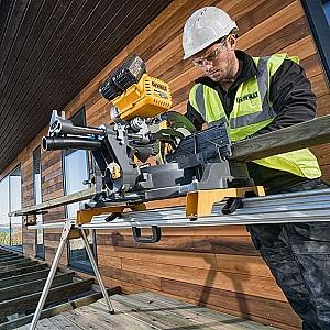 Fierastrau pentru taieri inclinate Dewalt DHS780T2A