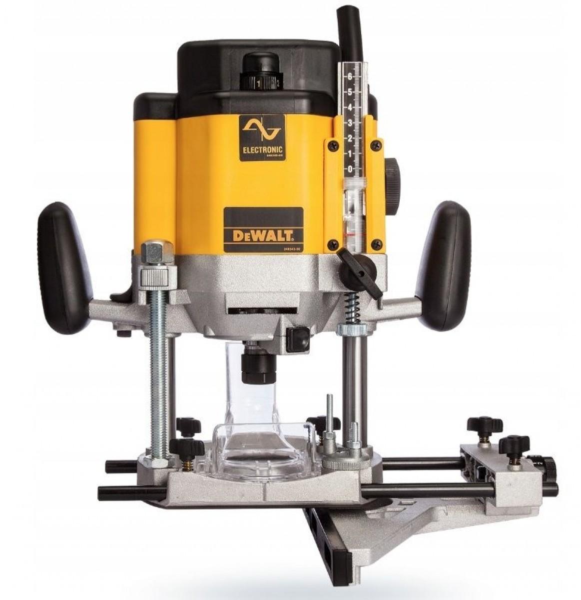 Masina de frezat Dewalt DW625E