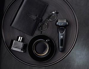 Aparat de ras electric Panasonic ES-LV97-K820