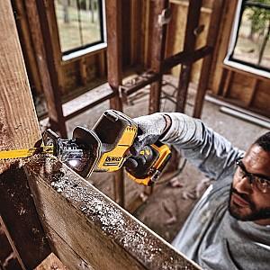 Fierastrau sabie Dewalt DCS369M2