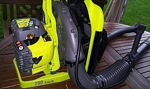 Aparat de suflat pe benzina Ryobi RBL26BP