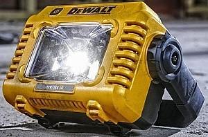 Lanterna Dewalt DCL077