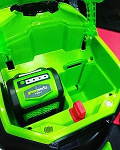 Masina de tuns iarba Greenworks GD40LM46SP