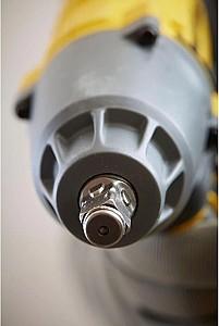 Masina de insurubat cu impact Stanley SFMCF900B-XJ