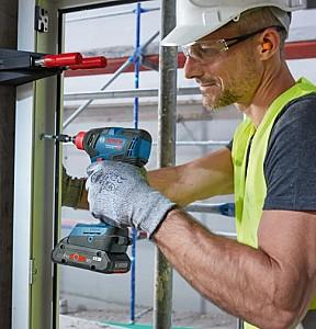 Masina de insurubat cu impact Bosch GDX 18V-200 fără acumulator