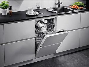 Masina de spalat vase incorporabilă AEG FSE73507P