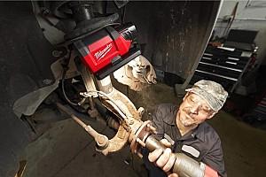 Lanterna Milwaukee M12 PAL-0 (4933478226)