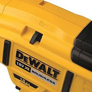 Pistol de batut cuie Dewalt DCN681D2