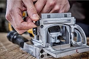 Masina de frezat Dewalt DCW682N-XJ