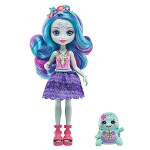 Papusa Enchantimals Testoasa Tollin si Holder (HXB96)