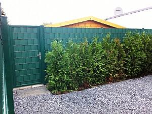 Banda pvc pentru gard Greentech 450gr 19cmx50 m Dark green