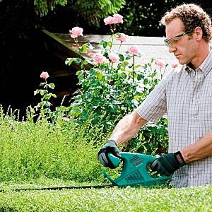 Masina de tuns gard viu Bosch AHS480-16