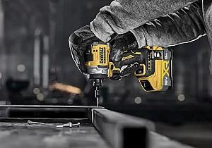 Masina de insurubat cu impact Dewalt DCF860NT