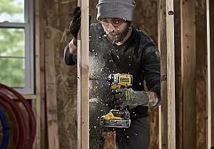 Masina de insurubat cu impact Dewalt DCF860NT