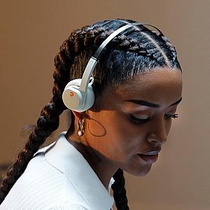 Casti Mondo By Defunc On-Ear Headphone Greige