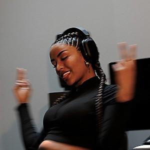 Casti Mondo By Defunc Headphone Over-ear Black