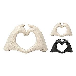 Decoratiune de interior H&S Maini in forma de inima