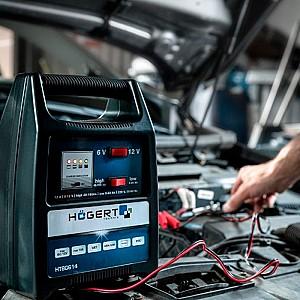Incarcator acumulator auto Hoegert HT8G614