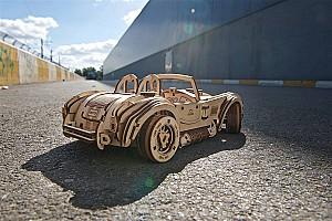 3D Puzzle Ugears Drift Cobra Masina de curse