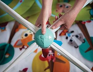 Covoras de joaca copii Tiny Love The Forest Gymini Deluxe