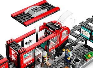 Constructor LEGO City Tramvai si statie in centrul orasului 60423
