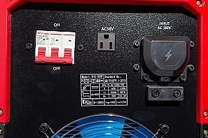 Aparat de sudat Vector MIG500F