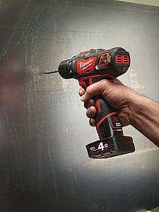 Masina de gaurit Milwaukee M12BDD-201C
