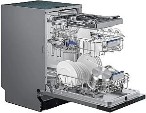 Masina de spalat vase incorporabilă Samsung DW50DG450B00LE