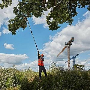 Fierastrau electric cu lant Dewalt DCMPS567P1