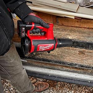 Aparat de suflat frunze electric Milwaukee M12 BBL-0