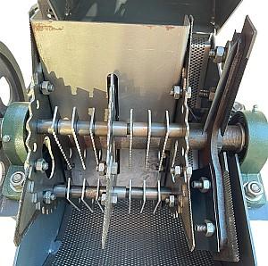 Tocator de furaje Demetra DM-400-24BD