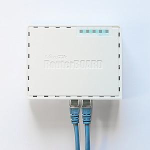 Router MikroTik hEX (RB750Gr3 hEX)