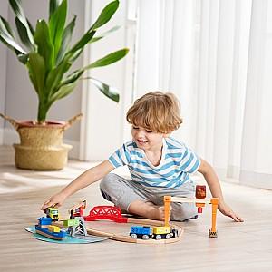 Set de jucarii Hape Încărcare și Descărcare în Port E3791