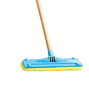 Jucarie interactiva Hape Set de curățenie din lemn