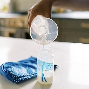 Pompa de san Dr. Brown's Manuală cu biberon