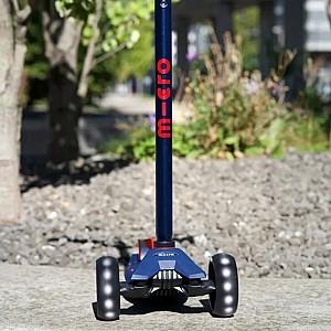 Trotineta Micro Maxi Deluxe Pro LED Navy Red