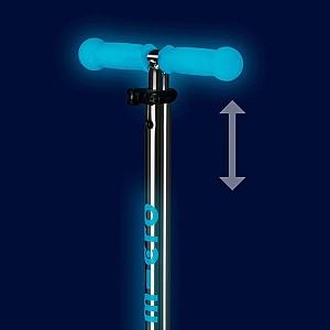 Trotineta Micro Maxi Deluxe Glow LED Plus Crystal Blue