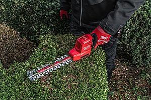 Masina de tuns gard viu cu acumulator Milwaukee M12FHT20-0